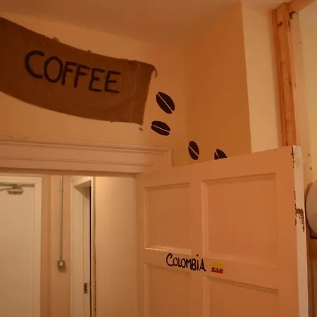 Hostel The Black Sheep *